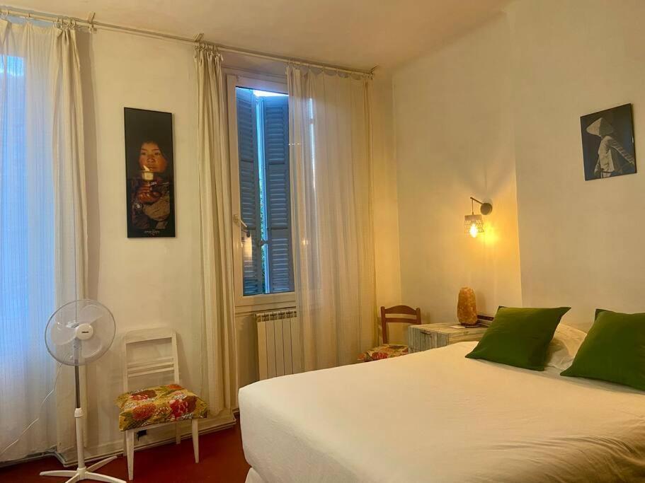 Logis Confortable - Accueillant Marseille Eksteriør bilde